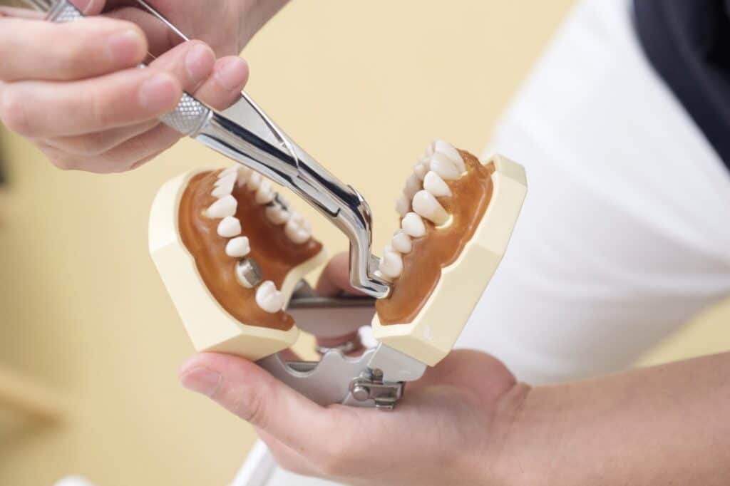 Tooth Extraction at a Japanese Dentist's Office